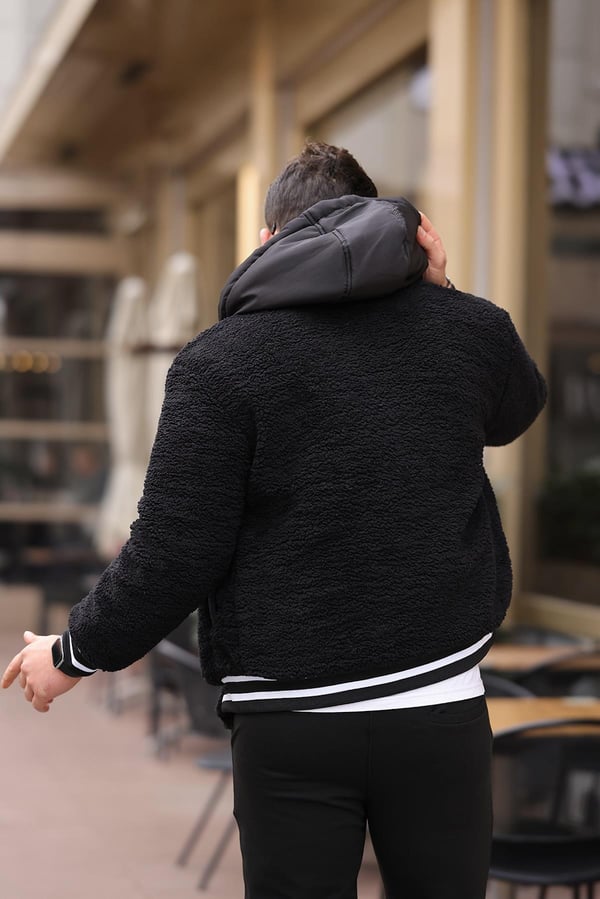 Kapüşonlu Kapitone Astarlı Peluş Mont - Siyah