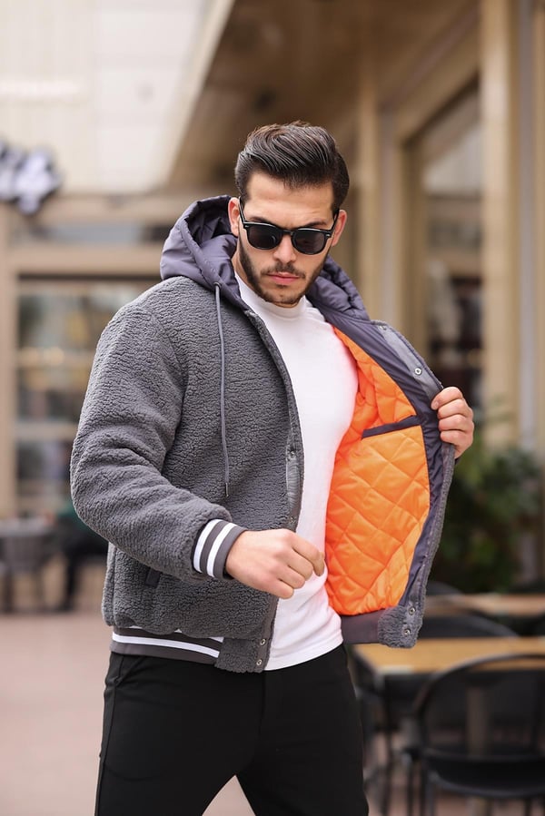 Kapüşonlu Kapitone Astarlı Peluş Mont - Füme