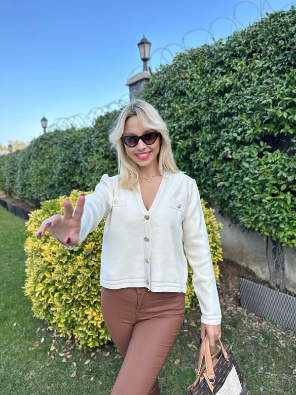 Premium Düğmeli Hırka-Ekru