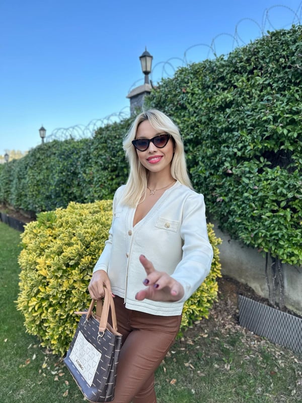 Premium Düğmeli Hırka-Ekru