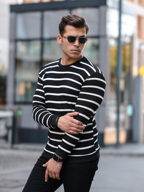Yatay Şeritli Bisiklet Yaka Kazak - Siyah