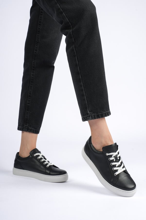 Sofia Kadın Sneaker Hakiki Deri İçi Deri Comfort Yumuşak Taban Günlük Ayakkabı