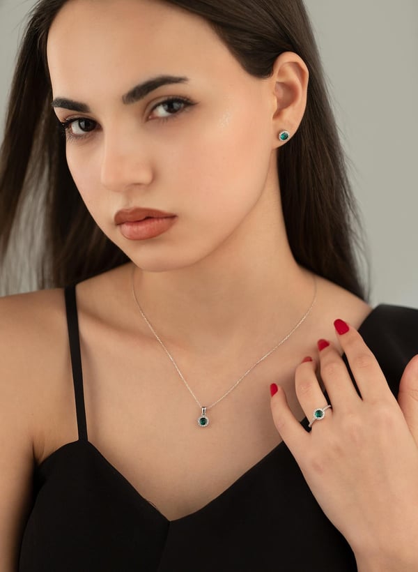 925 AYAR GÜMÜŞ YEŞİL TEK TAŞLI SET