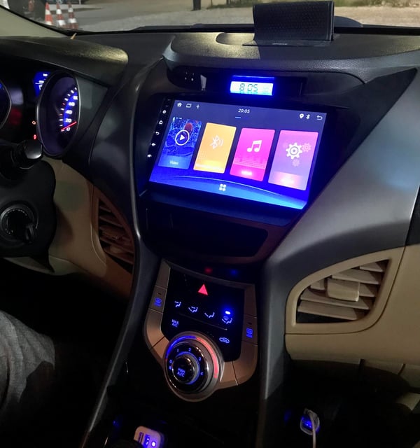 HYUNDAI ELANTRA NOVA UYUMLU ANDROID MULTİMEDYA (2013-15)