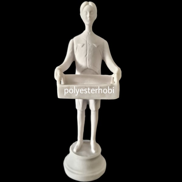 ob-1585-genc-erkek-garson-sunum-biblo--0-1ae9.png