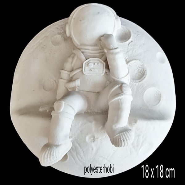 ob-2198-ay-yuzeyinde-astronot-ham-poly-d6c3-a.jpg