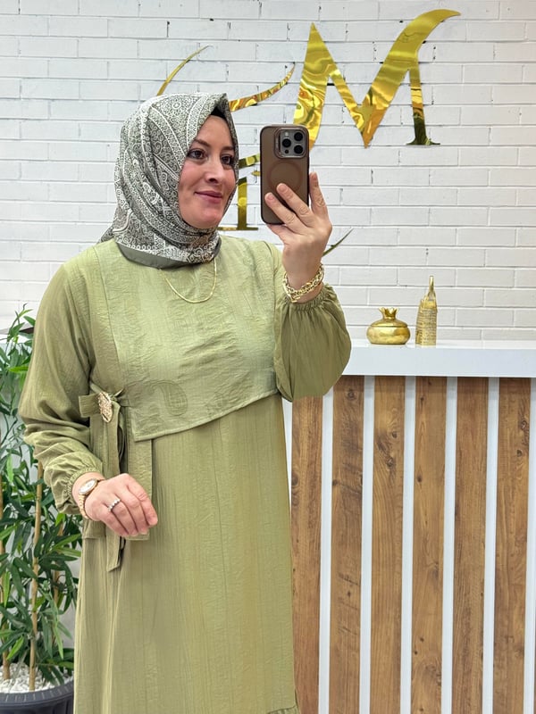 ÇİLEK&JAKAR KOMBİNASYONLU ELBİSE