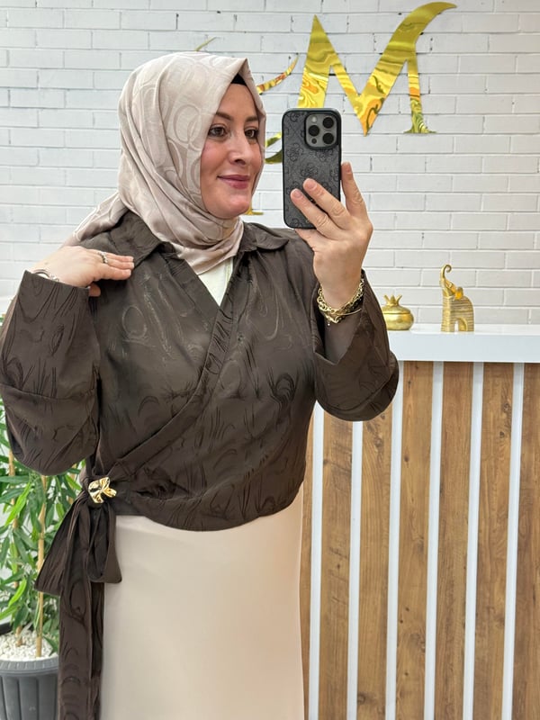 YANDAN BAĞLAMALI SATEN BLUZ
