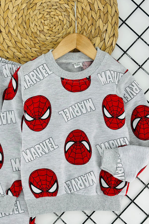 1000-13 Marvel Yazılıı Kırmızı Kafalı  Erkek Çocuk Penye Pijama Takımı-GRİ
