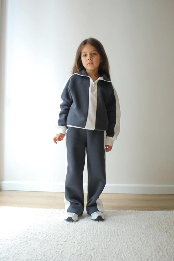 17210 Yakası Fermuarlı Üç İp Şardonlu Kız Çocuk Takım-FÜME