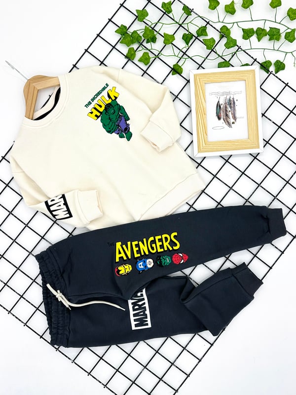 2373-1 Hulk Yazılı Baskılı Erkek Çocuk Şardonsuz Üç İplik Takım-KREM