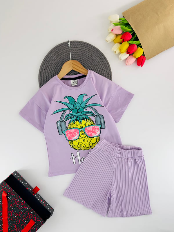 2417-9 Hello Yazılı Ananas Baskılı Kız Çocuk Şortlu Takım-LİLA