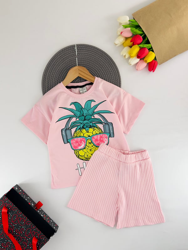 2417-9 Hello Yazılı Ananas Baskılı Kız Çocuk Şortlu Takım-PEMBE