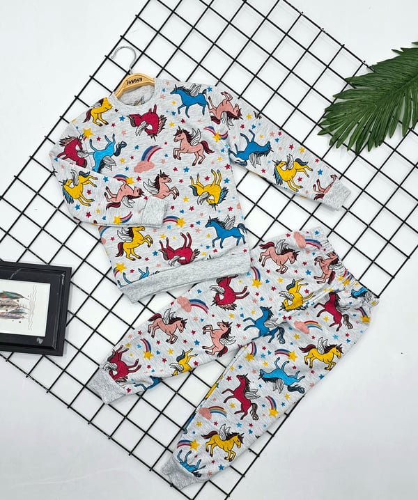 3821 Kanatlı Unicorn Baskılı Kız Pijama Takımı (3-7 Yaş)-GRİ