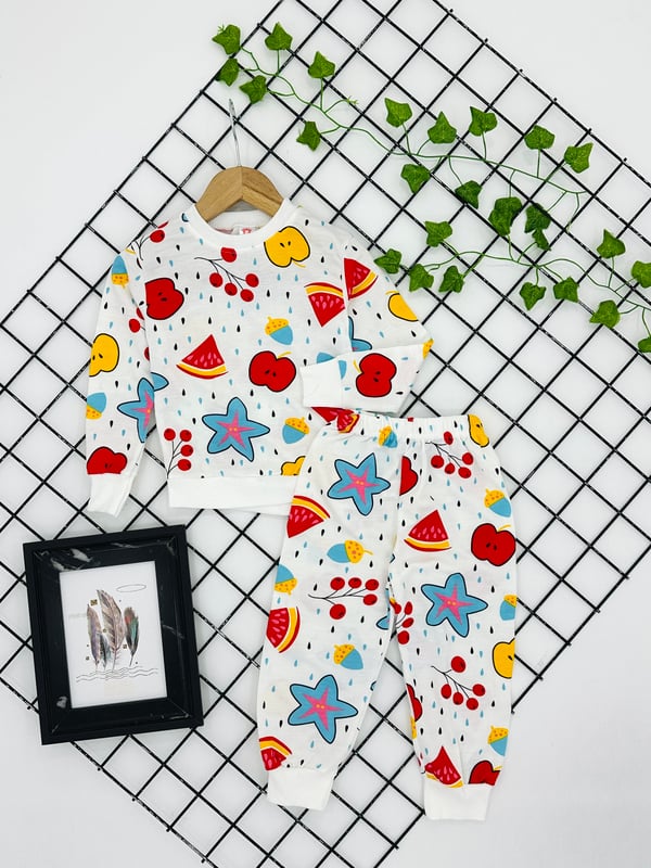 4735 Meyveli Damla Baskılı Kız Çocuk Penye Pijama Takım (8-12 Yaş)-KREM
