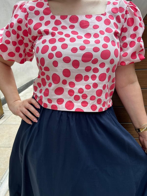 Balon Kol Puantiyeli Crop Bluz