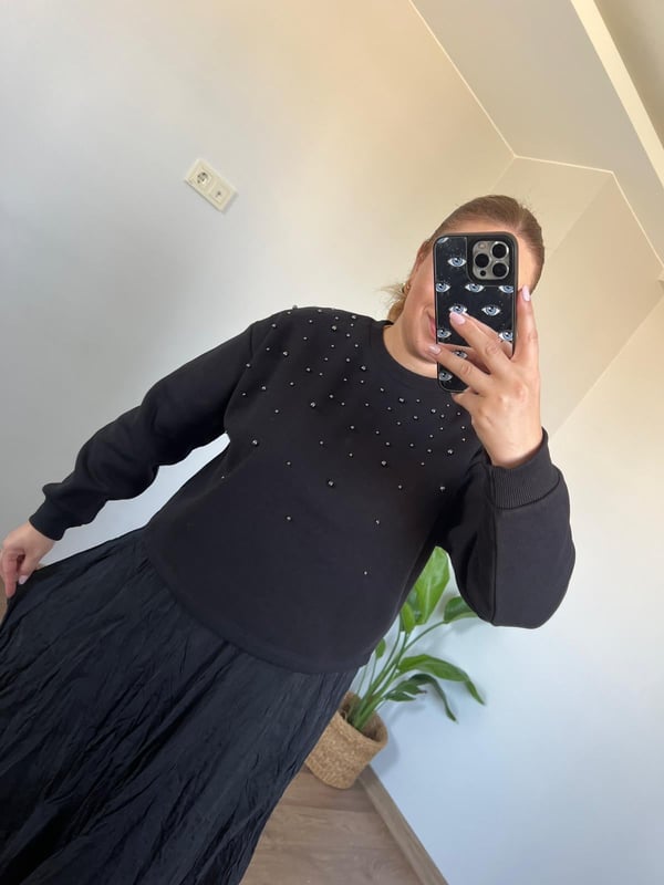 Boncuk Detaylı Sweatshirt