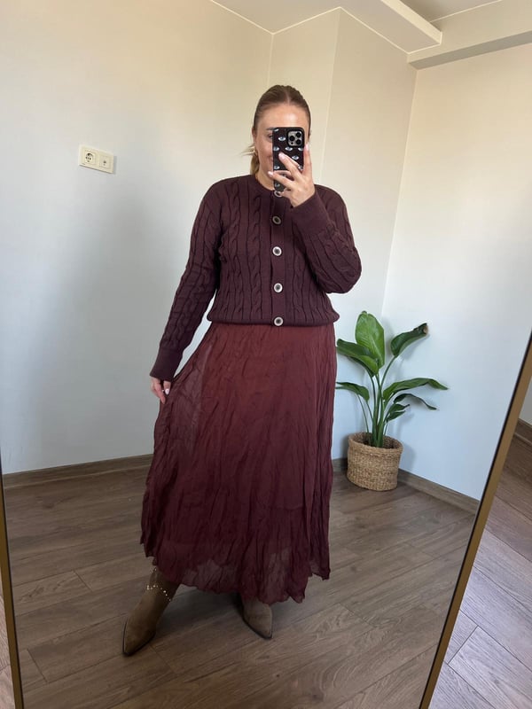 Bordo Saç Örgü Detaylı Düğmeli Hırka