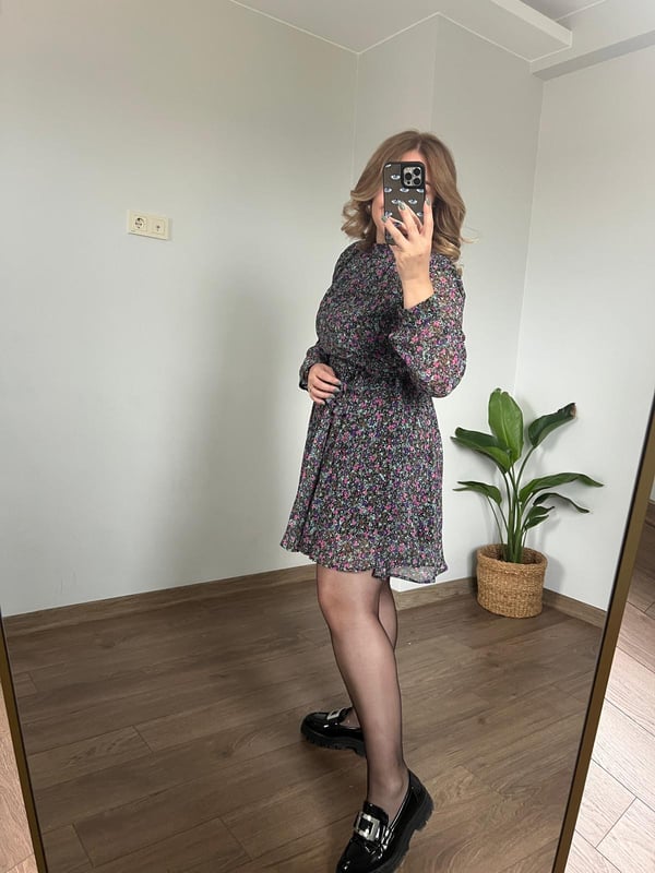Çiçek desenli mini şifon elbise  