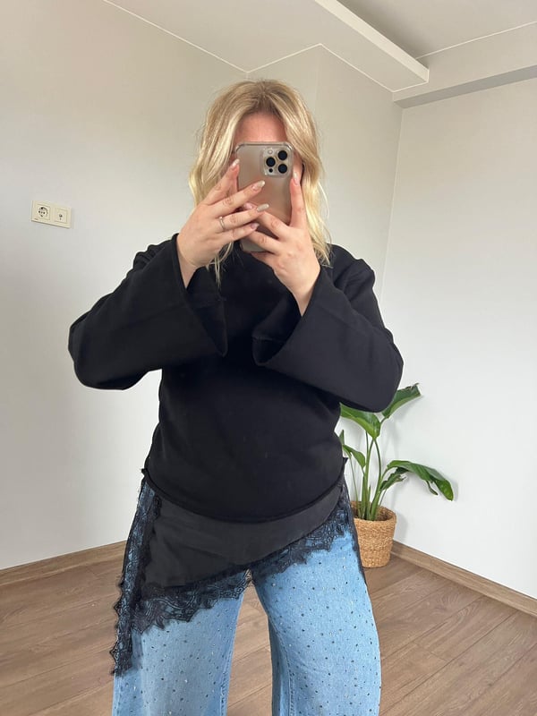 Dantel Detaylı İki İplik Sweat Shirt(Siyah)