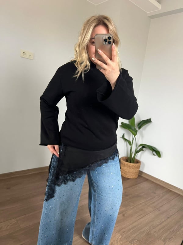 Dantel Detaylı İki İplik Sweat Shirt(Siyah)