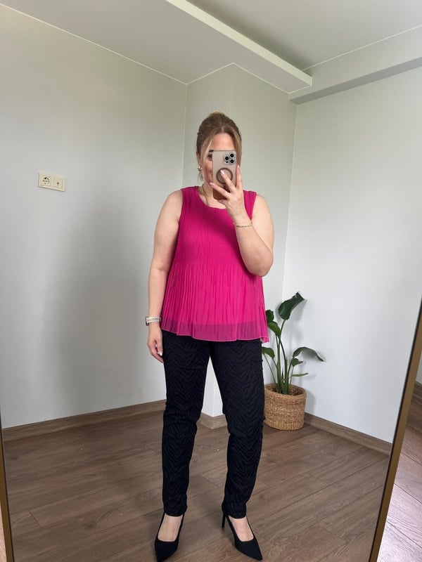 Kırık Pileli Şifon Kolsuz Bluz (pembe)