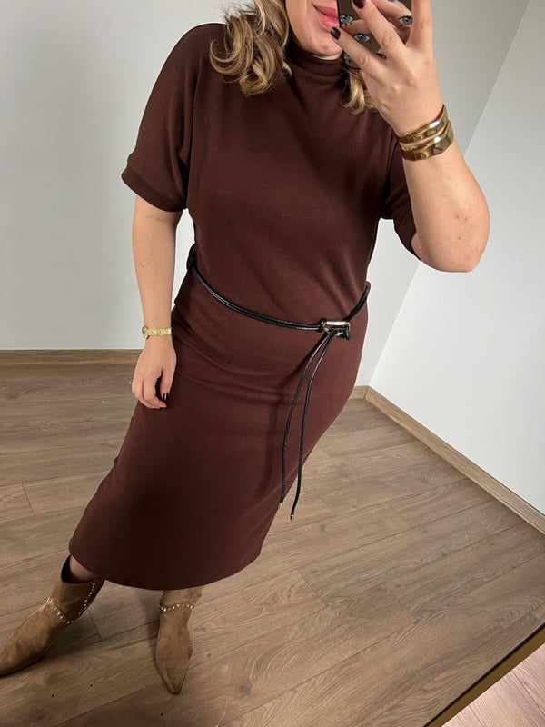 Kısa Kol Örme Dokulu Midi Elbise (Kahverengi)