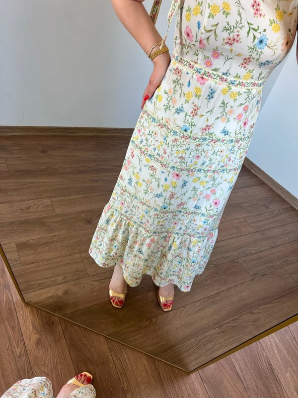 Kolları Bağlama Detaylı Çiçekli Elbise (Krem)