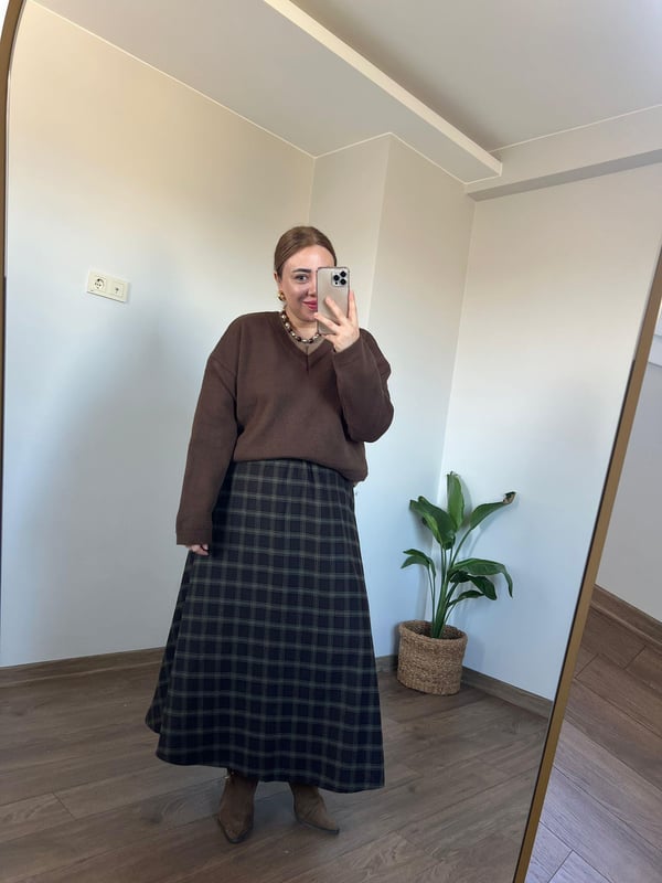 Orijinal Marka V Yaka Koyu Kahve Triko Kazak
