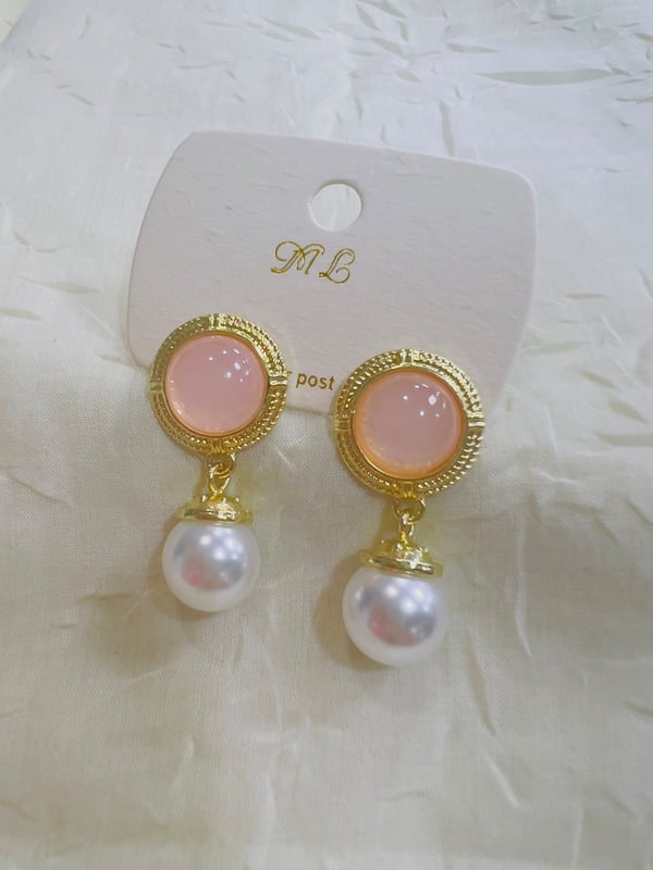 Sarkıtlı İnci Detaylı Küpe (Pembe taşlı) 