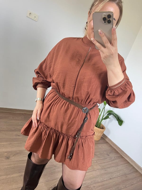 Tansel Kumaş Kapalı Yaka Mini Elbise (Kahve) 
