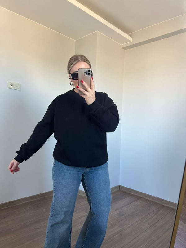 Üç İplik Bisiklet Yaka Sweatshirt (Siyah) 
