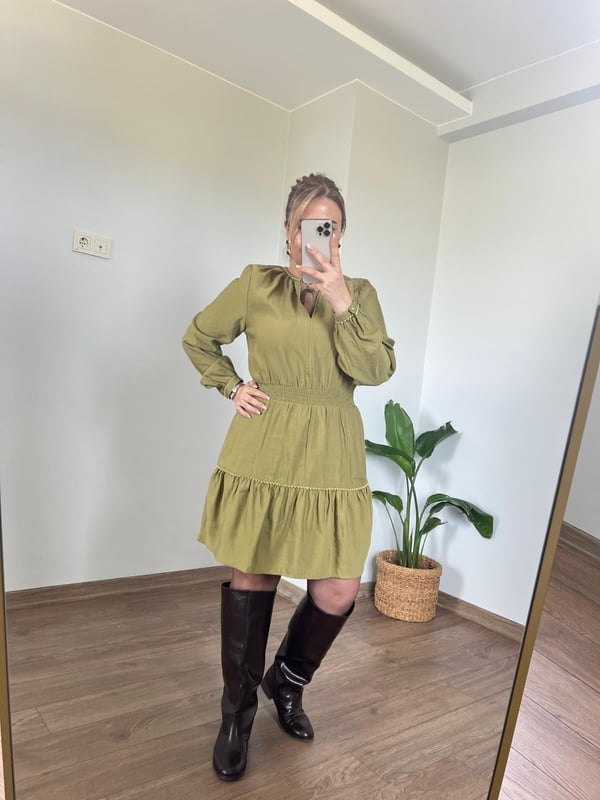 Yağ Yeşili Beli Lastikli Kısa Elbise