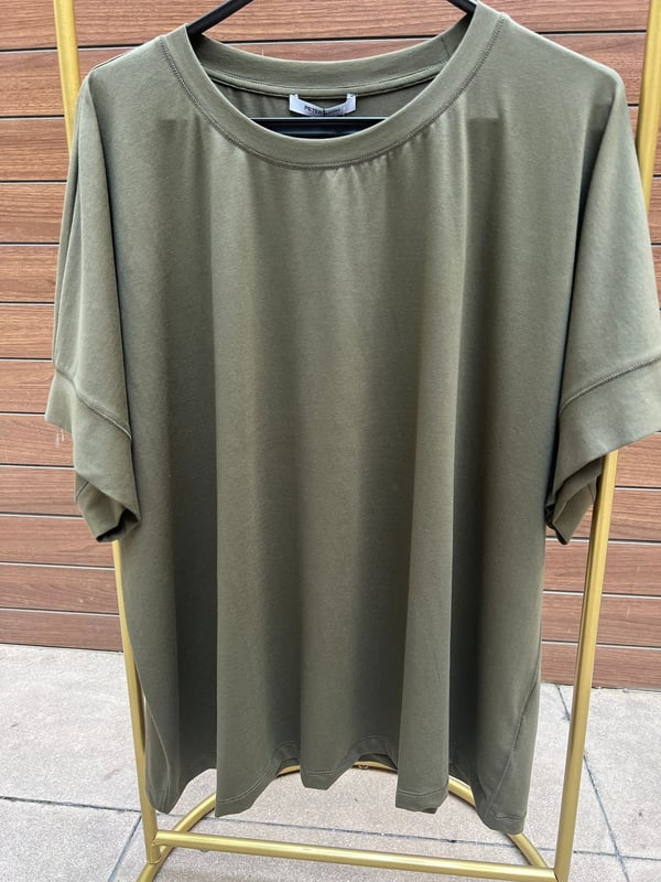 Yuvarlak Yaka Düşük Kol Büyük Beden Tshirt 