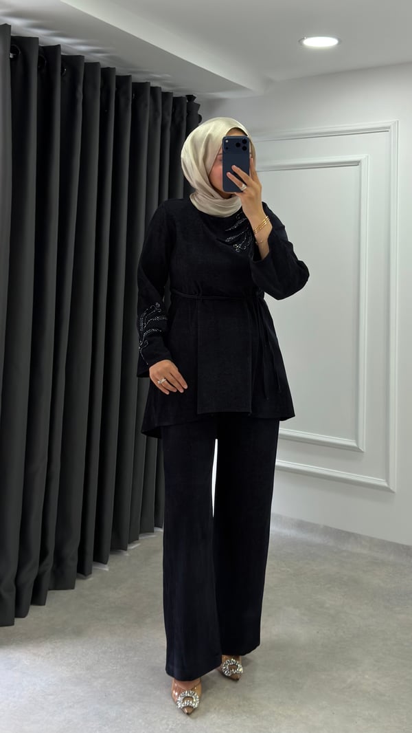 Füsun Takım | Lacivert