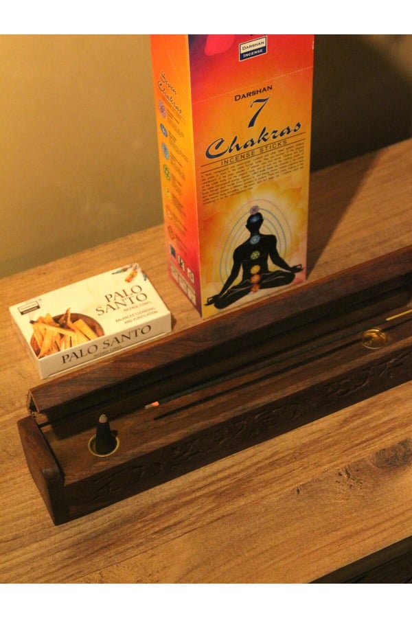 Ağaç Tabut Tütsülük & 10 Adet Palo Santo Konik Tütsü & 7 Çakra Çubuk 6lı Paket 250 Adet Tütsü