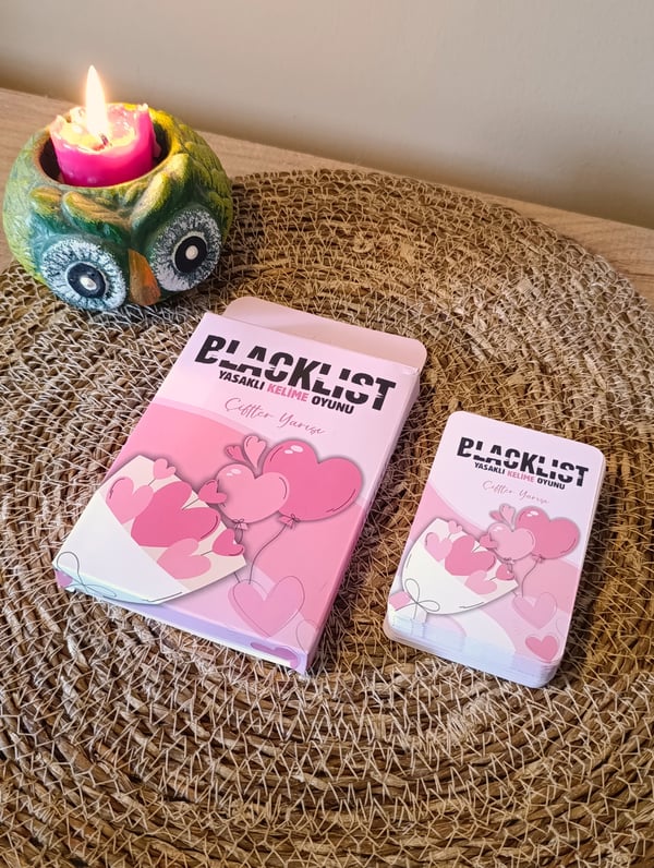 Blacklist Yasaklı Kelime Oyunu Çiftler Yarışı  – Kese Hediyeli 50 Kart | Eğlenceli Grup & Parti Oyunu