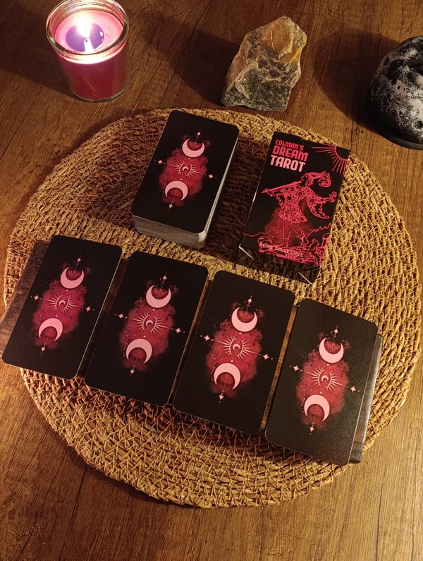 Colmans Pembe Cadı Tarot Destesi 78 Kart - Arındırma Kesesi Hediyeli