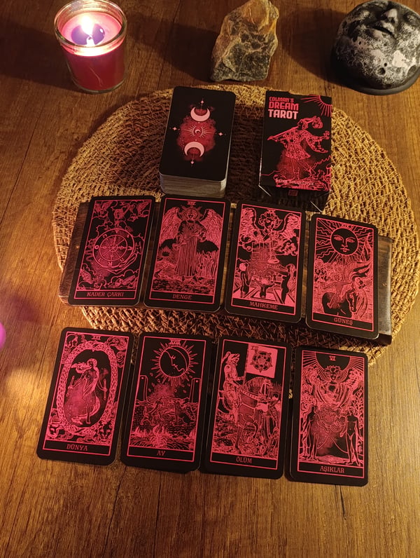 Colmans Pembe Cadı Tarot Destesi 78 Kart - Arındırma Kesesi Hediyeli