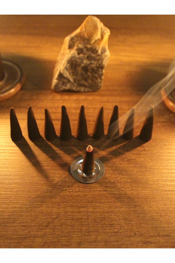 Konik Palo Santo Tütsü 10 Adet