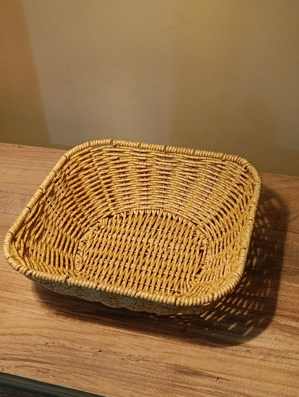 Küçük Boy Hasır Rattan Yuvarlak Sunumluk / Meyve Sepeti / Ekmeklik