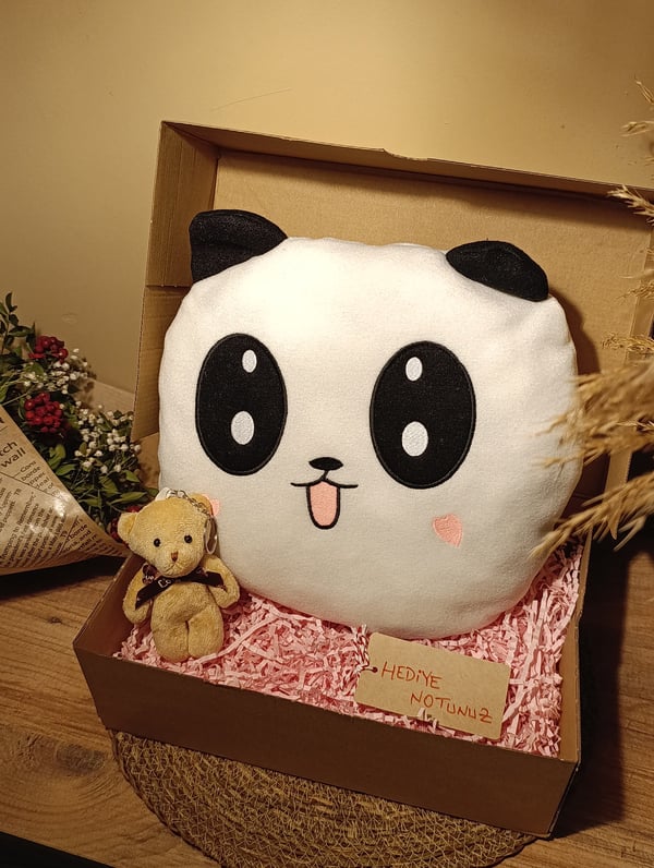 Kutulu Hediye Seti / Panda Yastık 35cm ve Ayıcık Anahtarlık