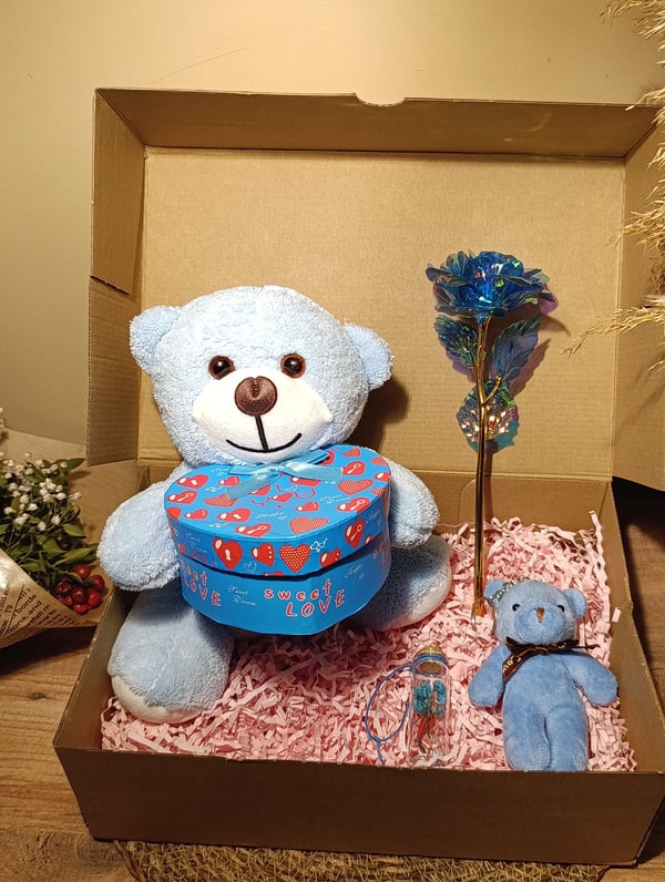 Mavi Kutulu Ayıcık 25cm - Ayıcık Anahtarlık - Dilek Şişesi - Sonsuzluk Gülü Hediye Seti