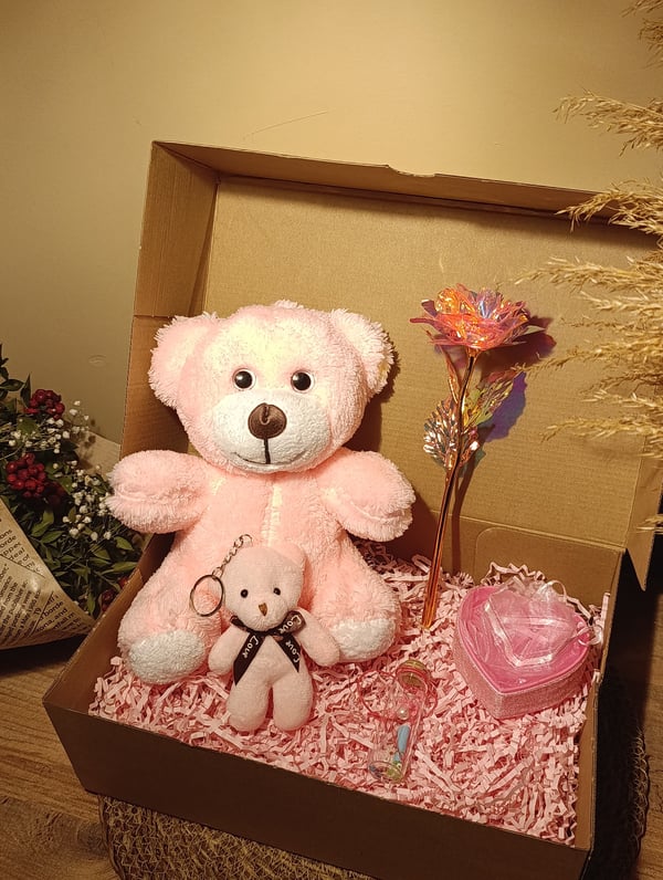 Pembe Ayıcık 25cm - Ayıcık Anahtarlık - Dilek Şişesi - Kalp Tüllü Kutu - Sonsuzluk Gülü Hediye Seti