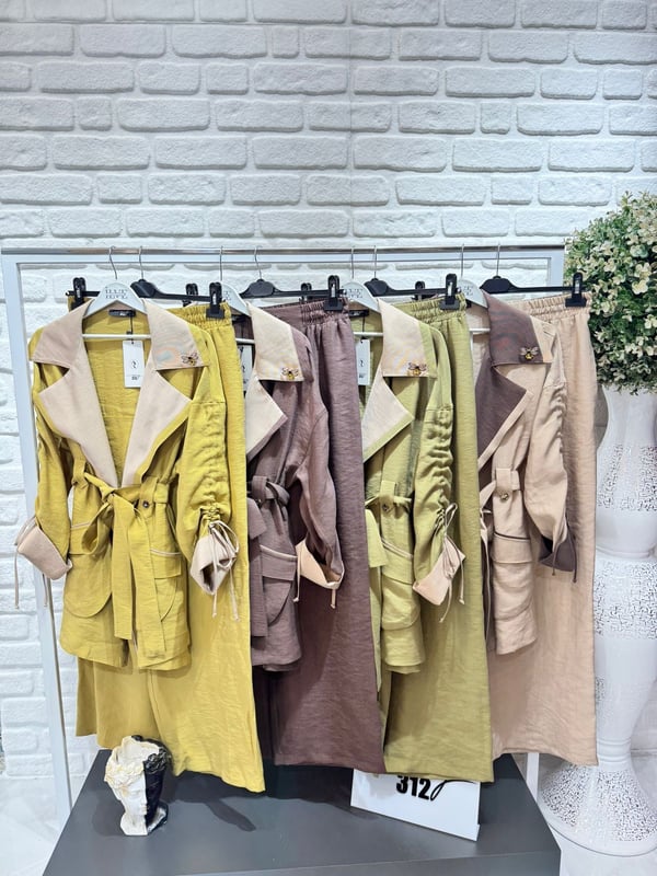 My312 Broşlu Pantolonlu Takım 