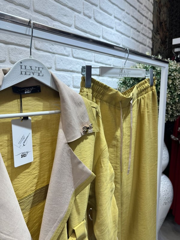 My312 Broşlu Pantolonlu Takım