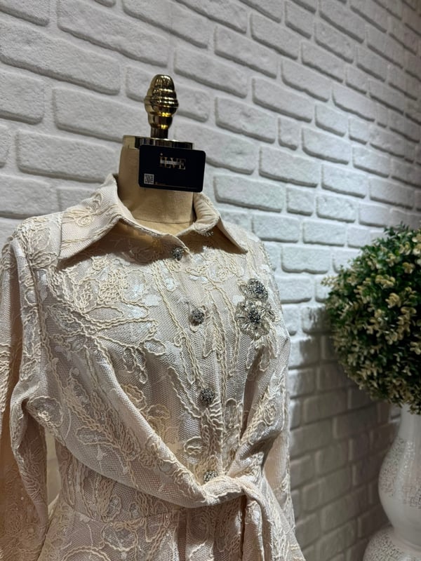 Selin Ada Güpürlü Etekli Takım