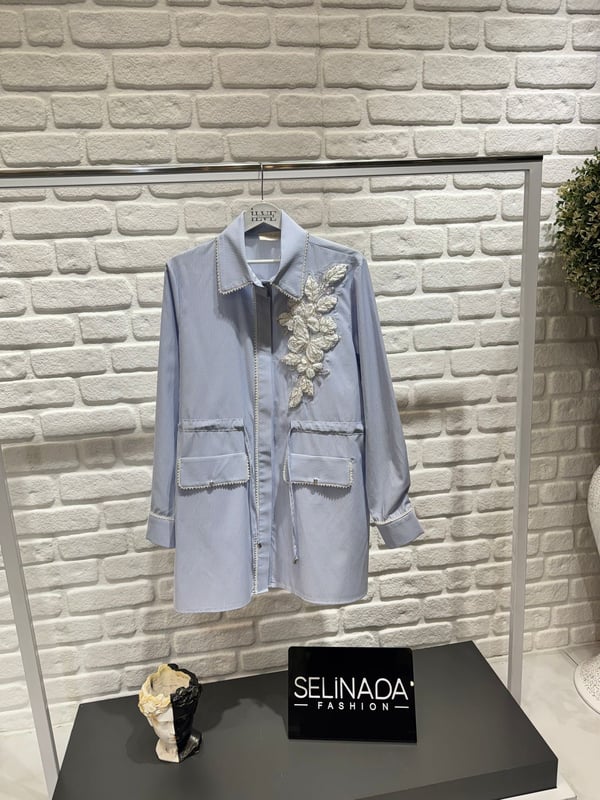 Selin Ada İşlemeli Büzgülü Ceket