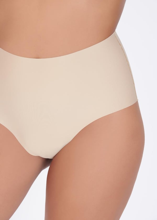 Lazer Kesim İz Yapmaz Toparlayıcı String Kadın külot
