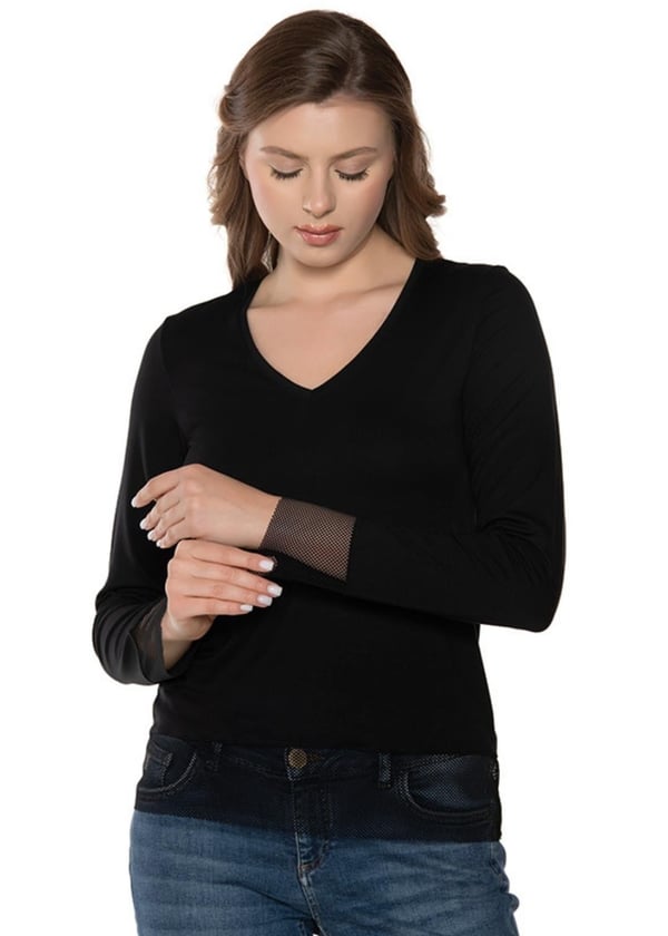 Uzun Kollu V Yaka Kolları Tül Detaylı T-shirt